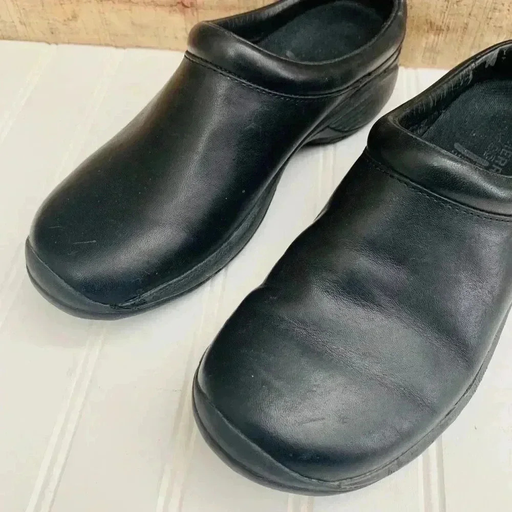 Merrell Leather Performance Slip Ons - Picture 3 of 8